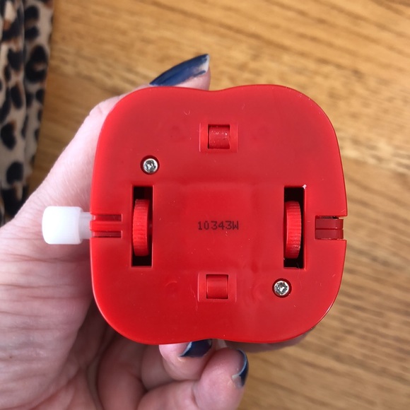 Fun Schylling Wind Up Robot - Picture 5 of 7